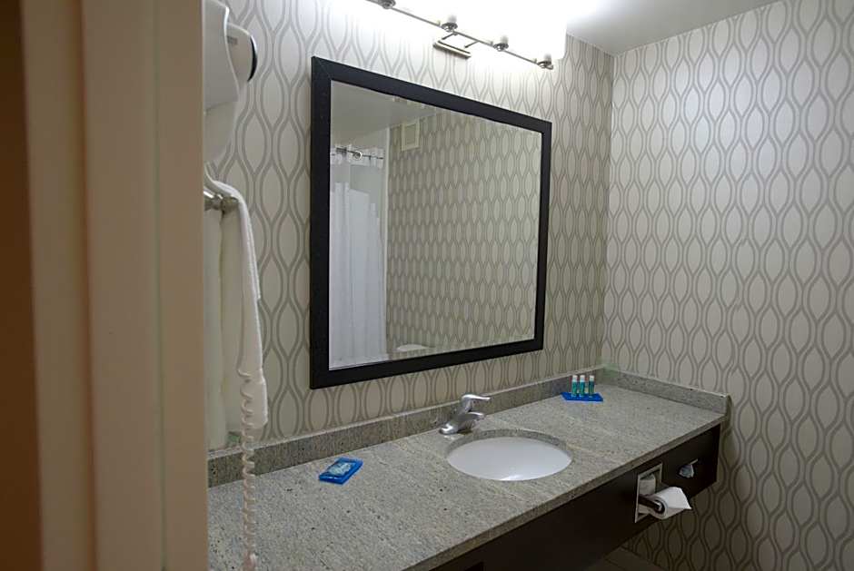 Holiday Inn Express Anderson I-85 - Exit 27- Highway 81 By IHG