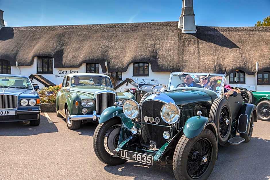 The Cott Inn