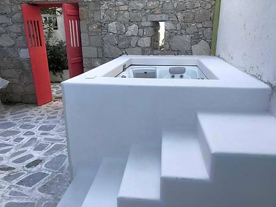 Thalassitra Village Hotel