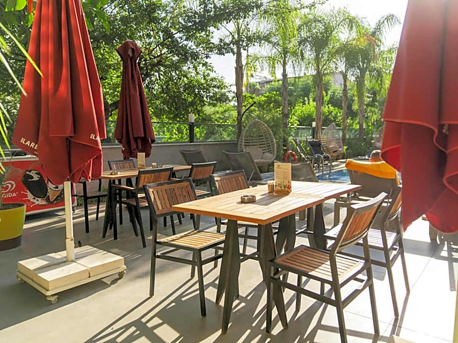 Laren Sea Side Hotel Spa