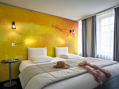 Privilege Room with 1 Double Bed, Balcony/shared terrace