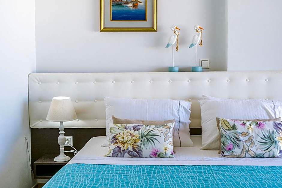 3Aktes Suites & Studios