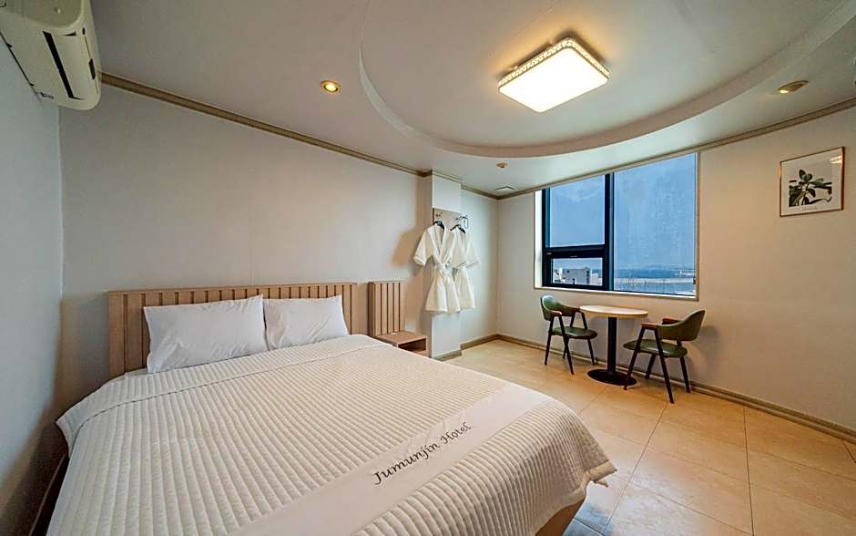 Jumunjin Hotel