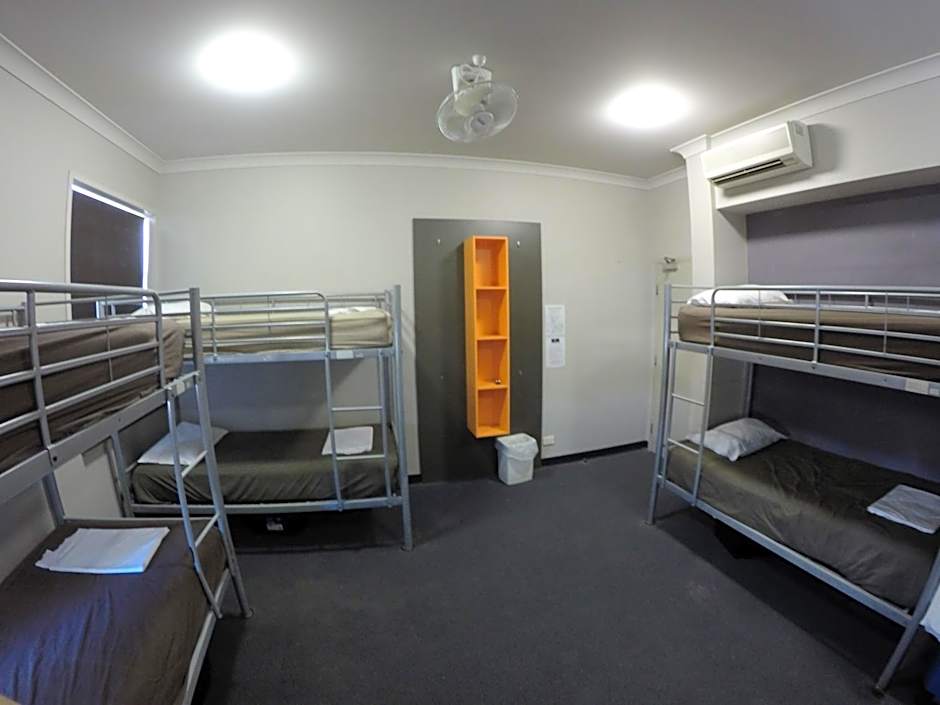 Global Backpackers Youth Hostel
