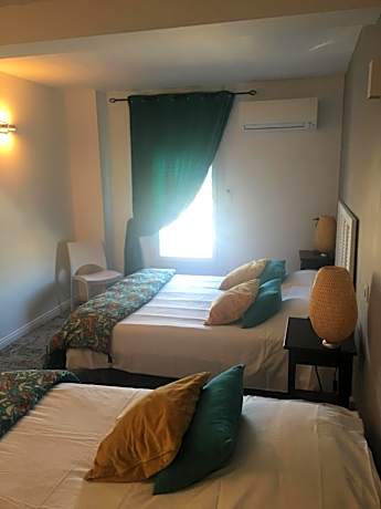 Triple Room with Sea View