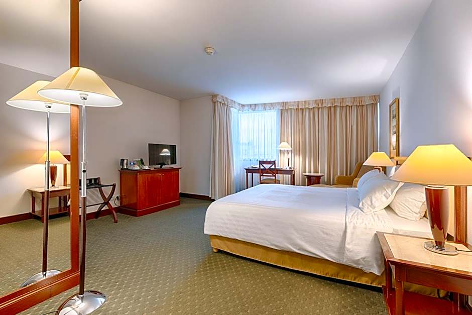 Occidental Paris Levallois