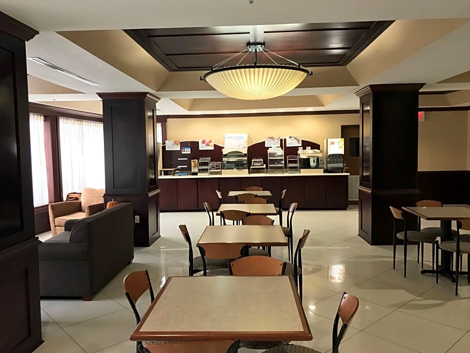 Holiday Inn Express Hotel & Suites-Magee By IHG