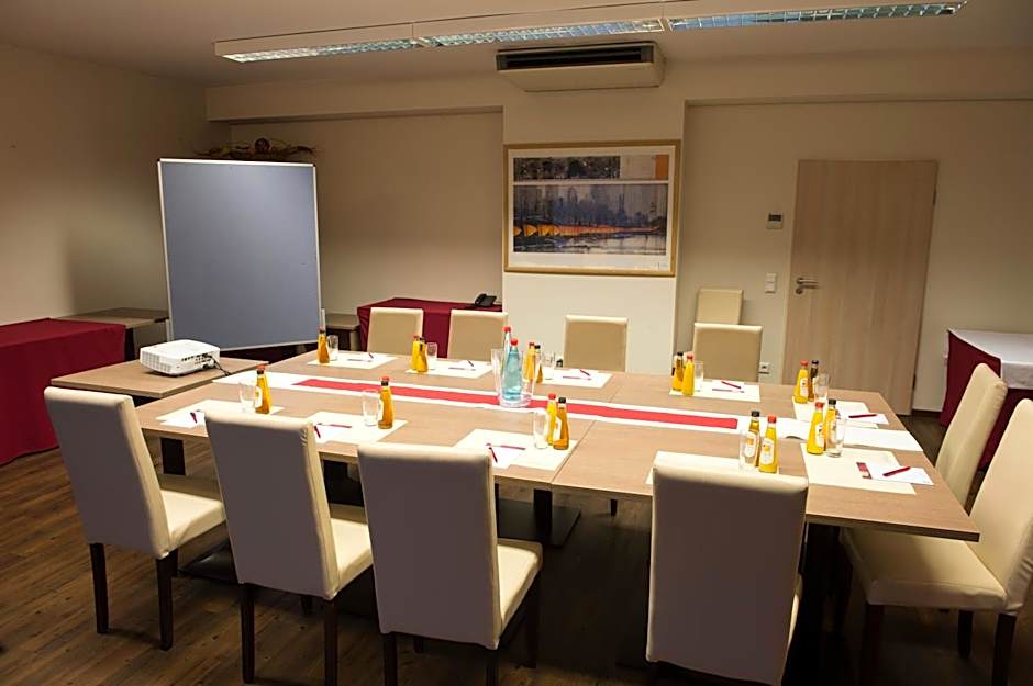 Hotel Rödelheimer Hof - Am Wasserturm