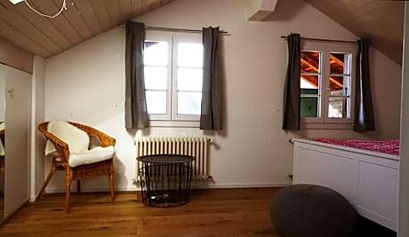 Large Family Room (2 Bedrooms)