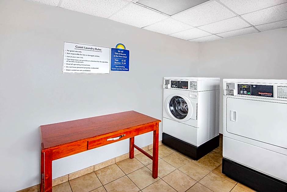 Days Inn by Wyndham Charlottesville/University Area