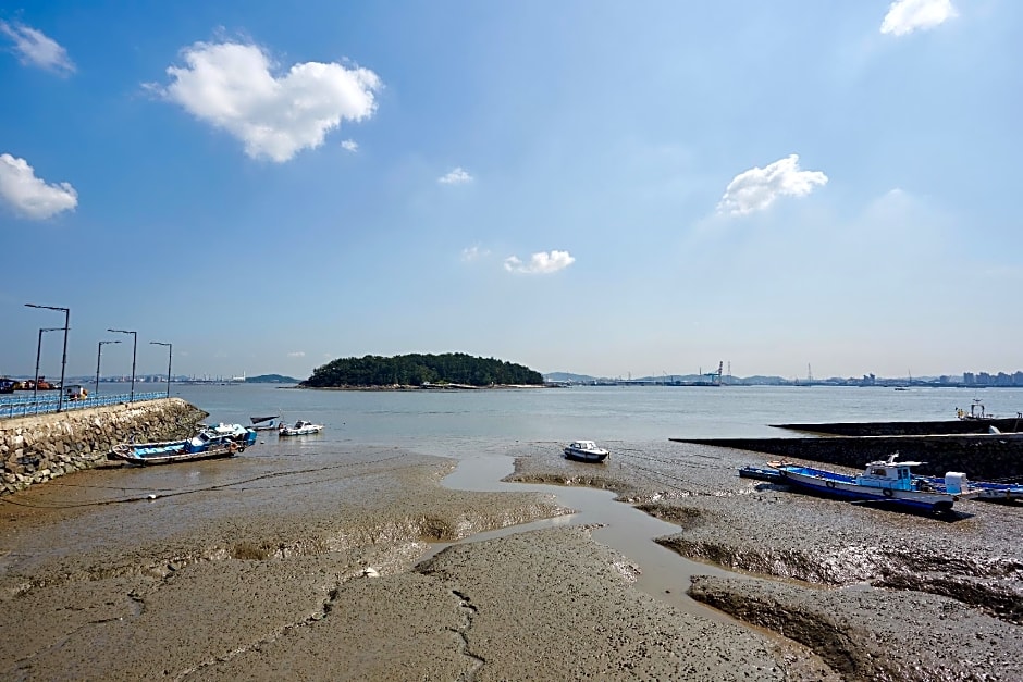 Incheon Airport Hotel June