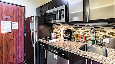 King Studio Suite