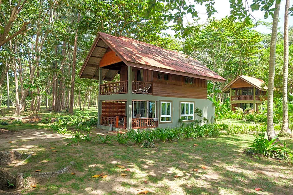 Photo 1 of 6 of Superior Bungalow