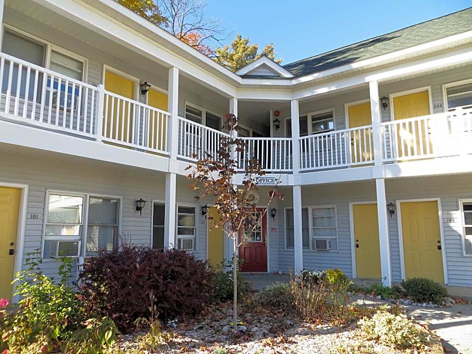 Empire Lakeshore Inn