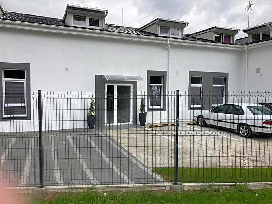 Hostelik Przy Przystanku