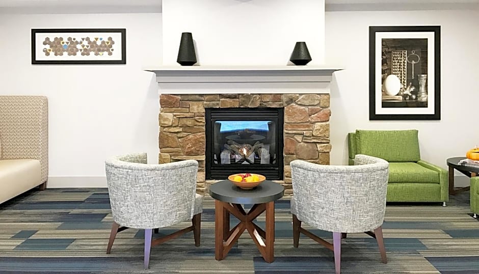 Holiday Inn Express Hotel & Suites White River Junction By IHG