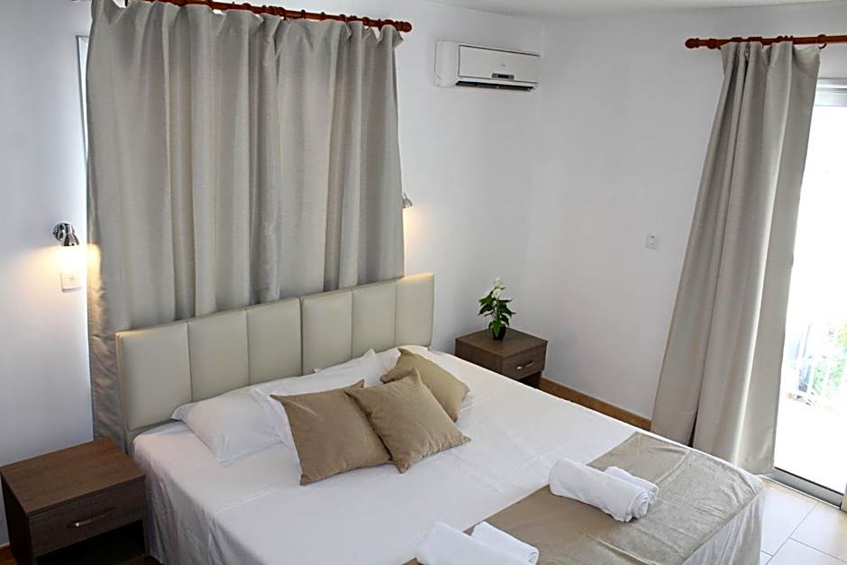 Maria Zintili Apartments