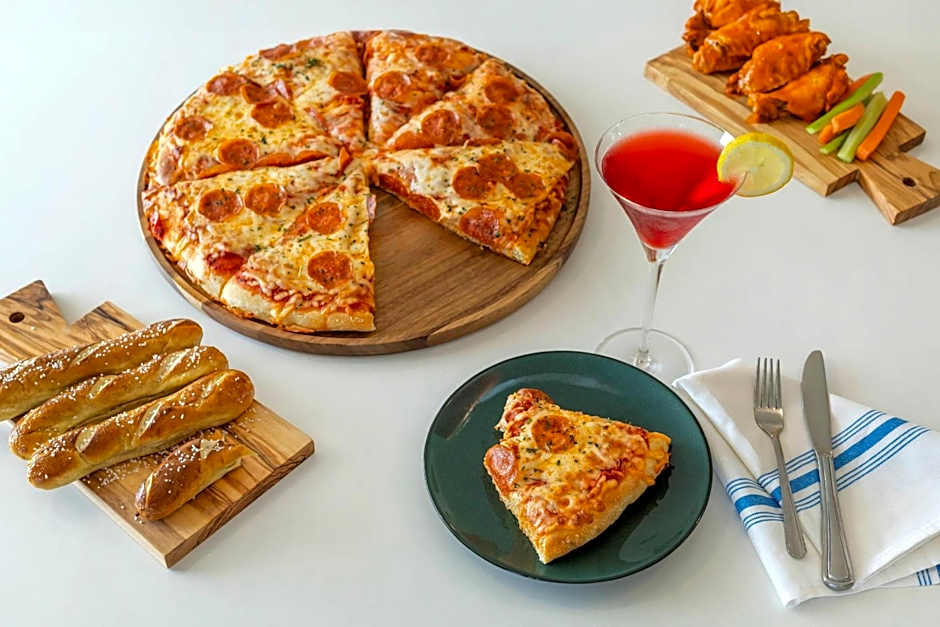 Comfort Inn & Suites Newark Liberty International Airport