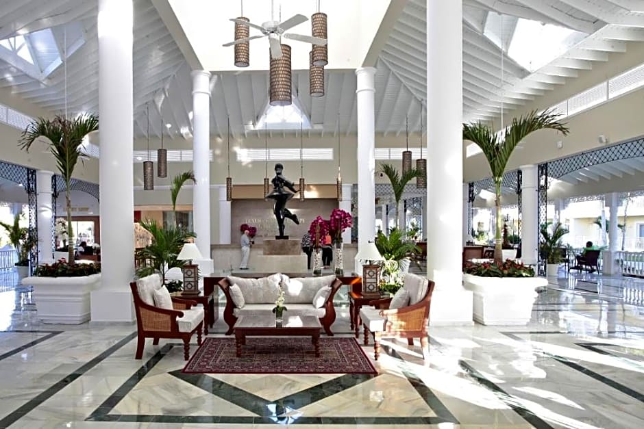 Bahia Principe Luxury Bouganville Adults Only