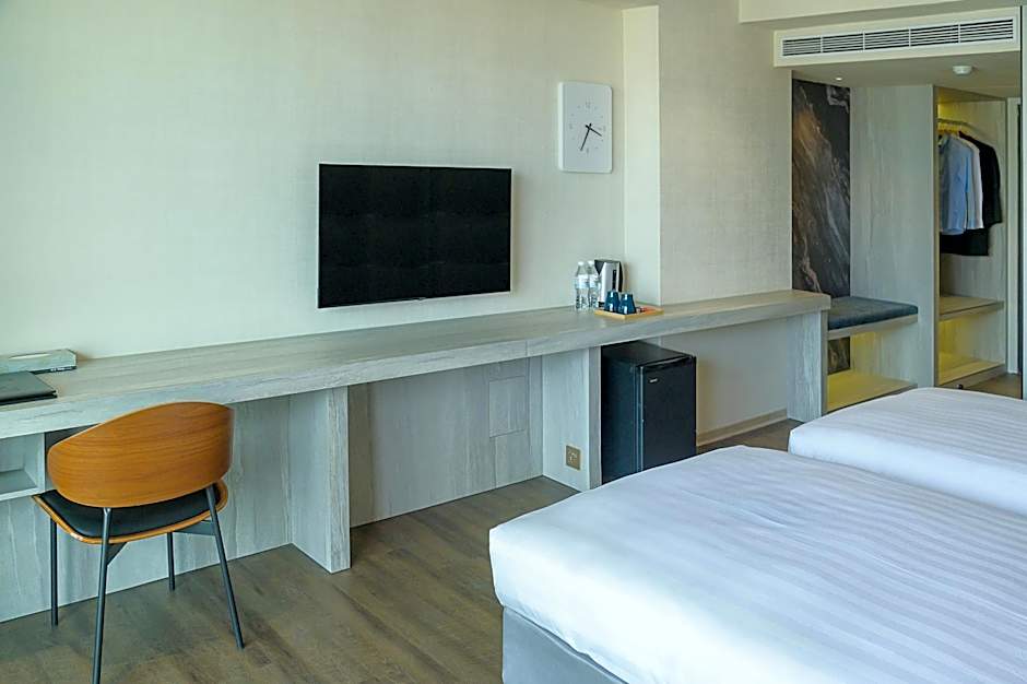 Metro Hotel