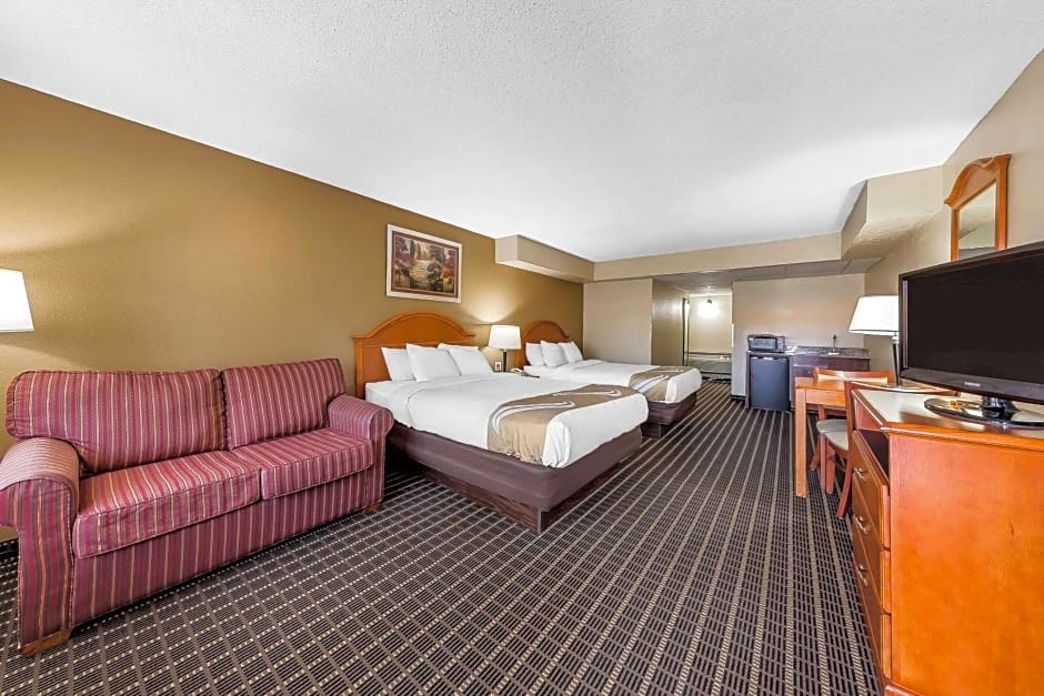 Quality Inn & Suites Sevierville - Pigeon Forge