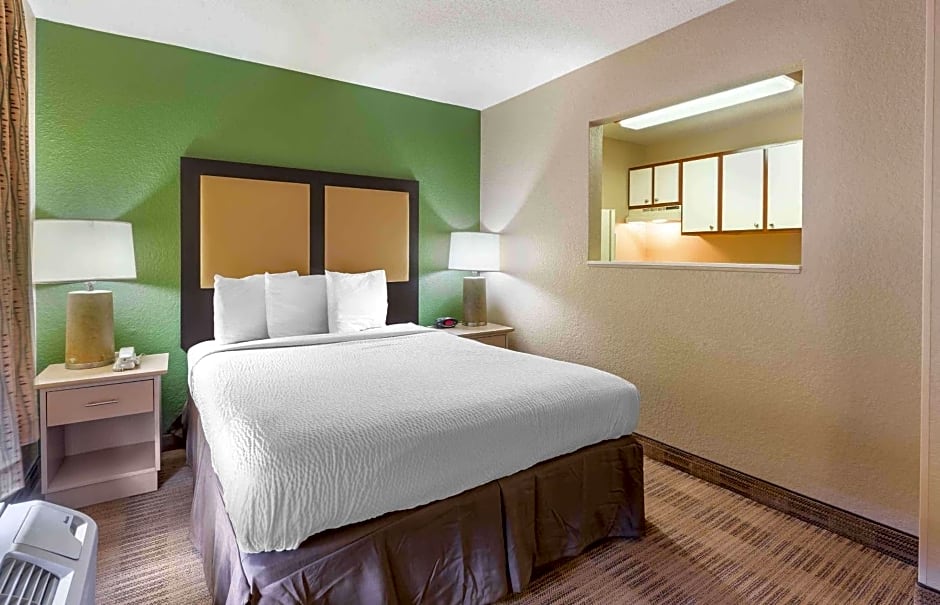 Extended Stay America Suites - Raleigh - Cary - Regency Parkway South