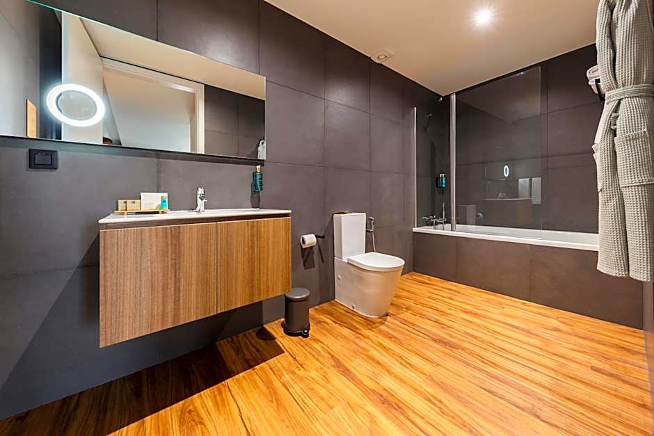 The Shipyard - Angra