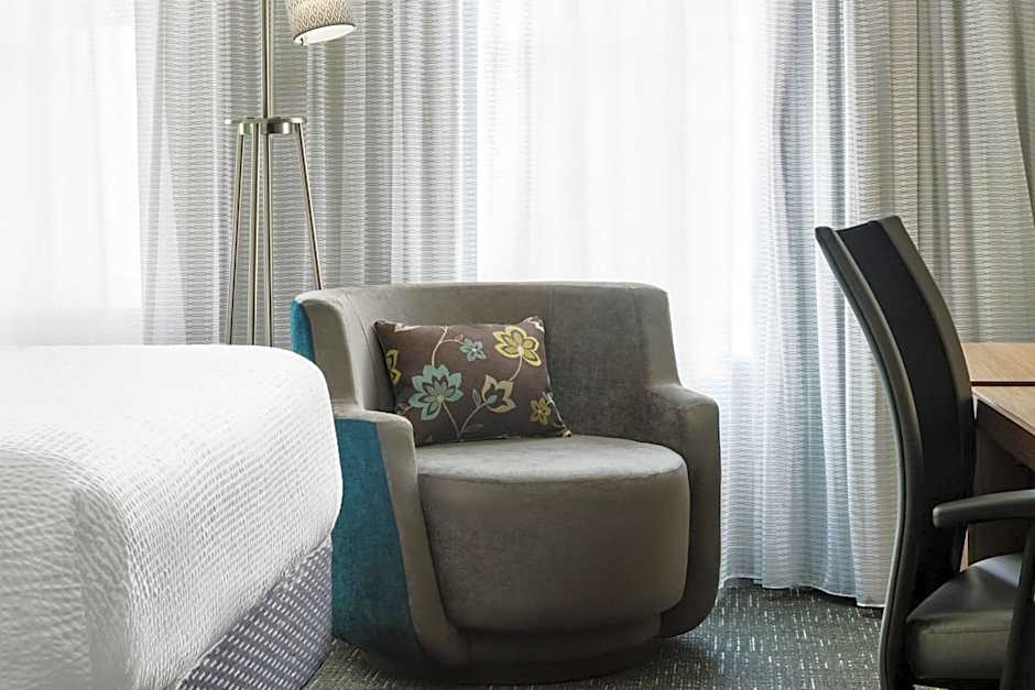 Courtyard by Marriott Chicago Downtown/Magnificent Mile