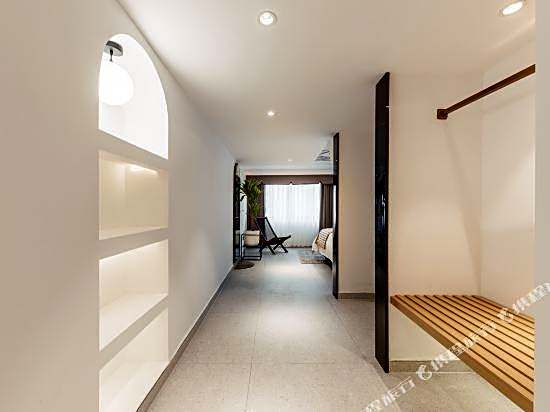 Lanyue Hotel