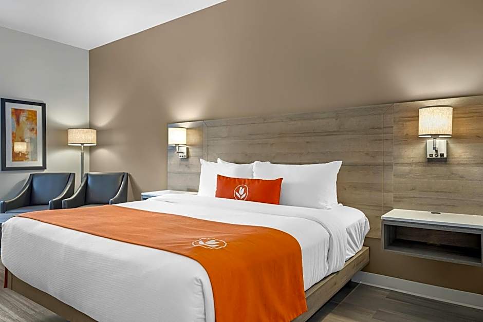 Amsterdam Inn & Suites, an Ascend Collection Hotel