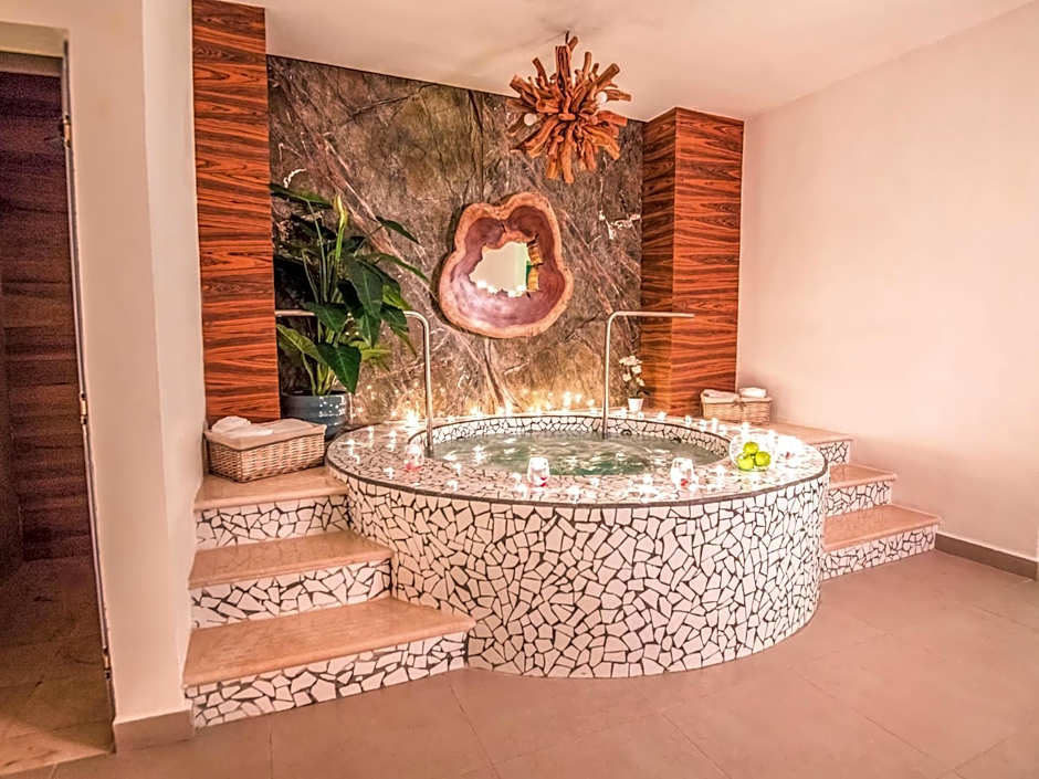 Wyndham Alltra Playa del Carmen Adults Only All Inclusive