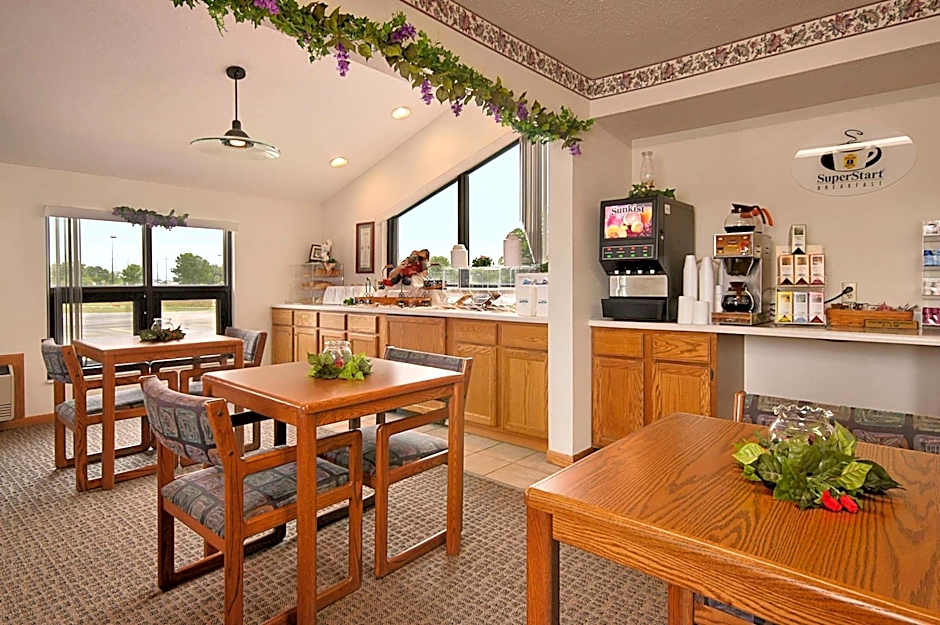 Super 8 by Wyndham Centerville