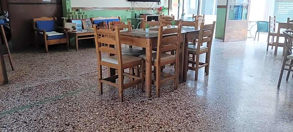 Hotel zakros rooms-restaurant