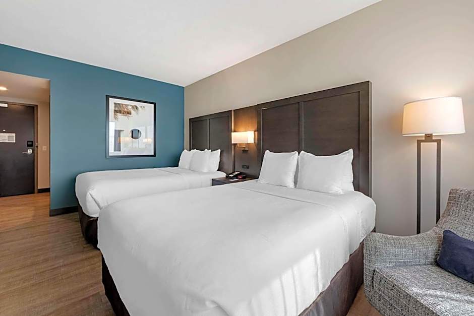 Comfort Inn & Suites Miami International Airport