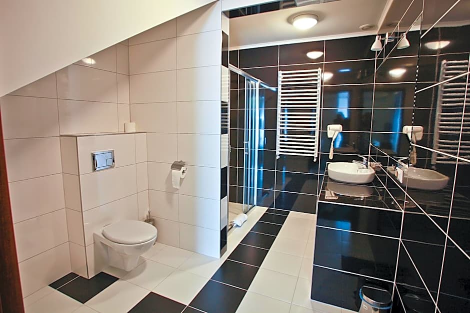 Hotel Chabrowy Dworek