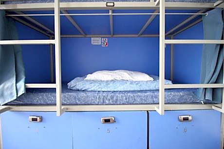 6-Bed Mixed Dormitory Room with Private Bathroom