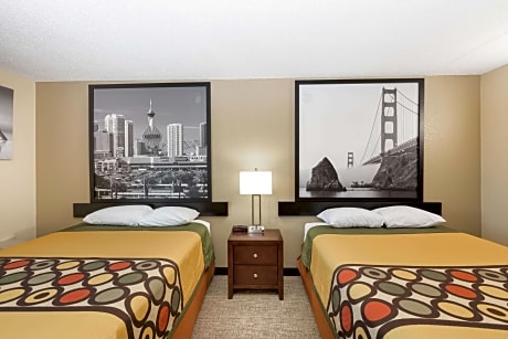 2 Queen Beds Non-Smoking