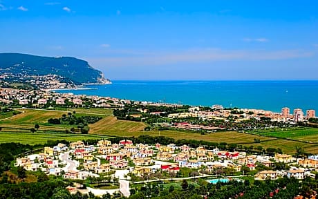 Adamo Ed Eva Resort