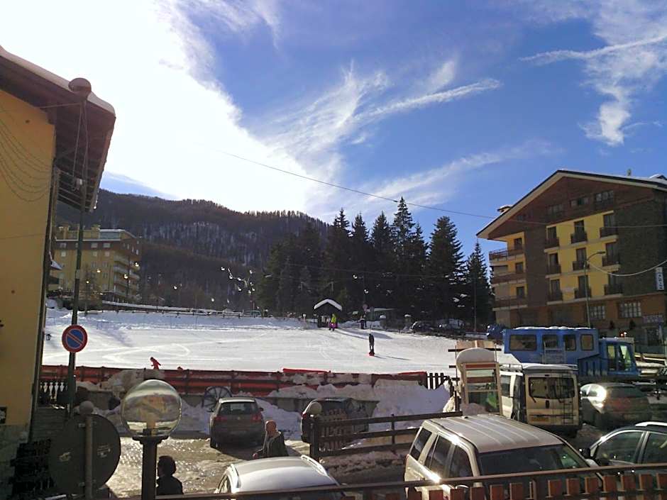 Hotel Savoia Debili
