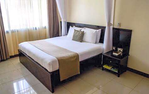 Pinecone Hotel Kisumu