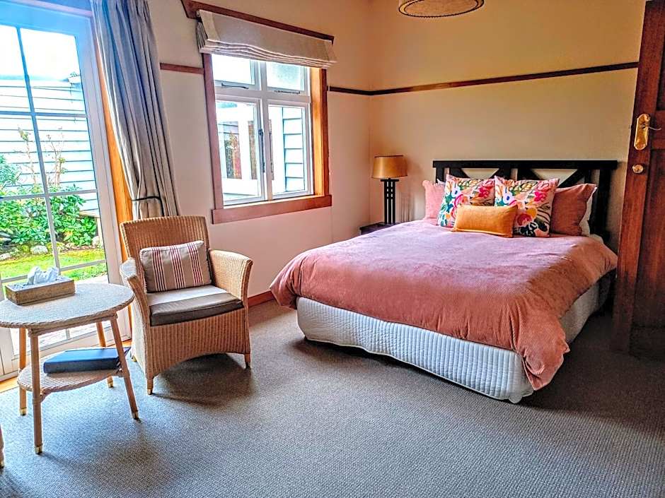 Lake Brunner Eco Lodge