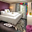 Staypineapple, An Artful Hotel, Midtown