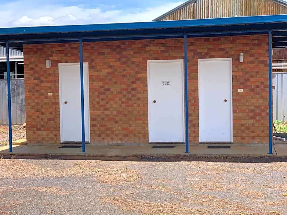 Orana Windmill Motel