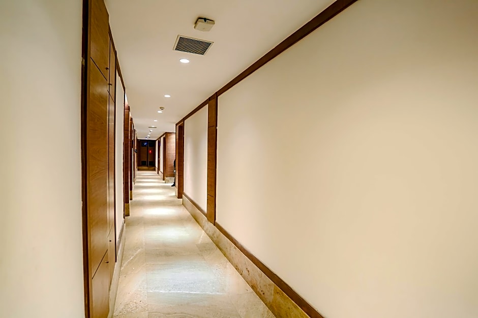 FabHotel F9 Chattarpur