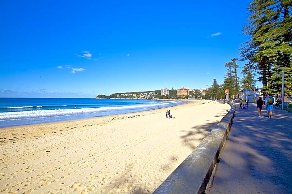 Manly Paradise Motel and Apartments