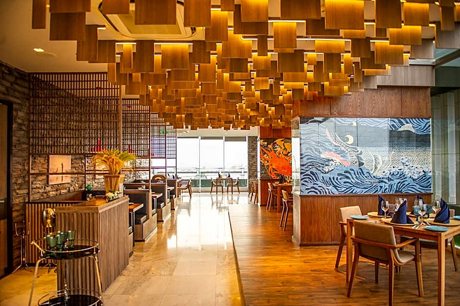 Oakwood Hotel & Residence Sri Racha