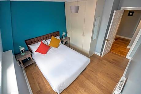 Two-Bedroom Apartment (4 Adults)