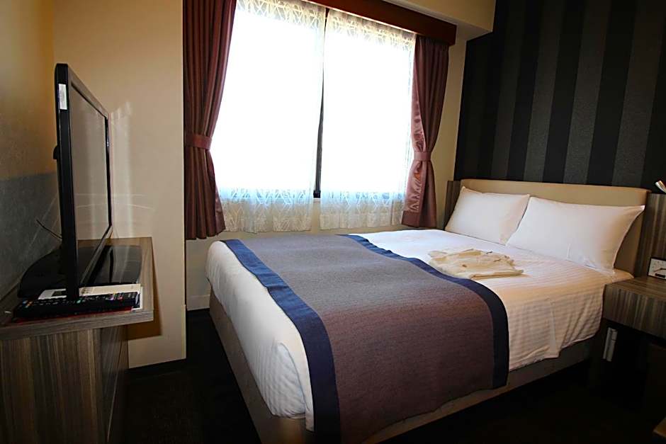 Photo 1 of 14 of Small Double Room - Non-Smoking