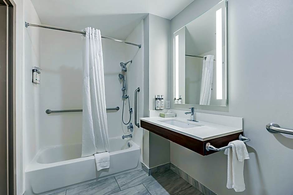 Holiday Inn Express White House By IHG