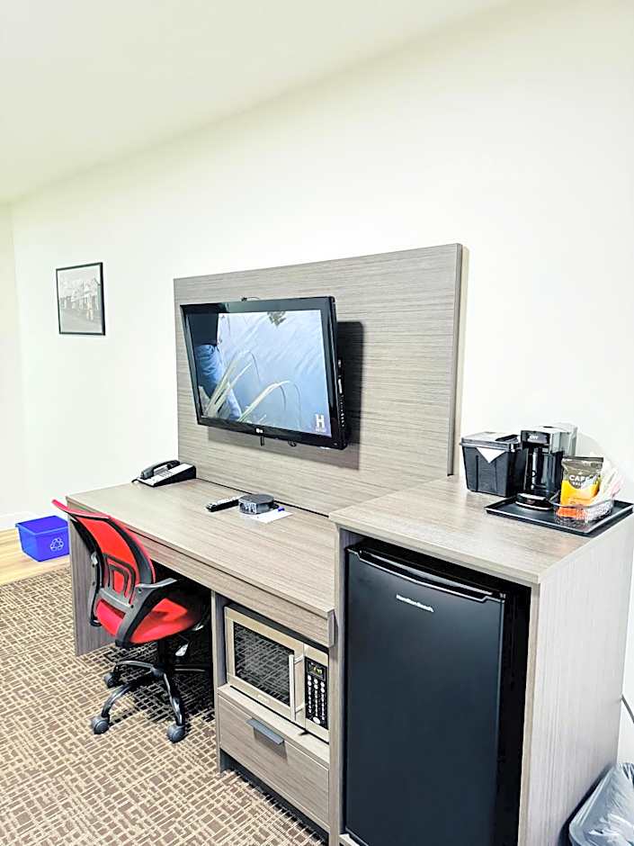 Ramada by Wyndham Dawson Creek